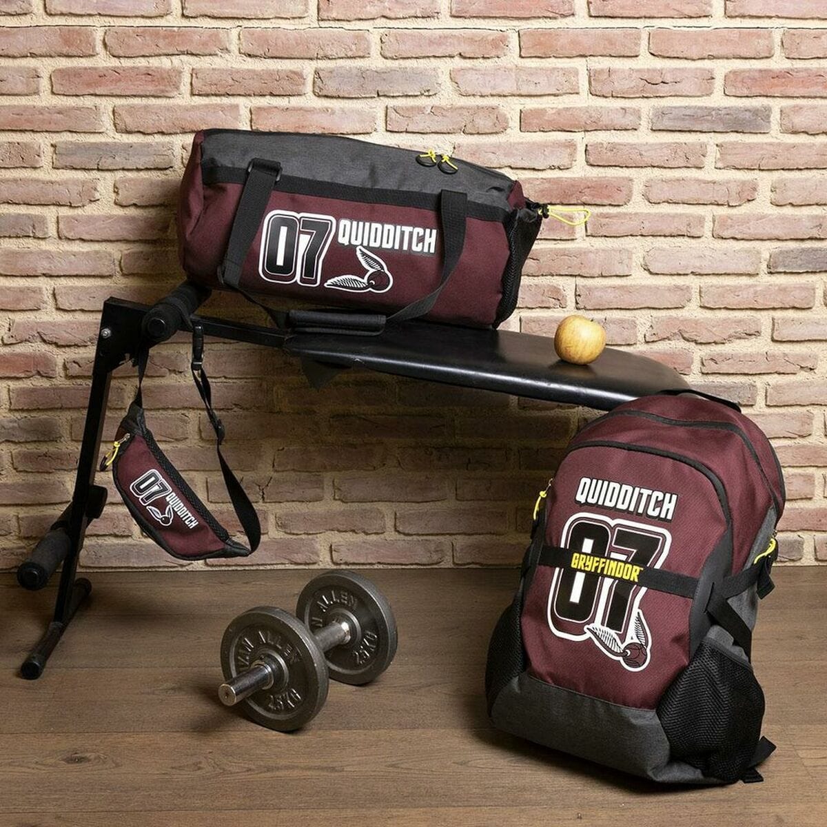 Harry Potter Sport | Fitness > Sportmaterial und -ausrüstung > Rucksäcke und Sporttaschen Sporttasche Harry Potter Granatrot (48 x 25 x 25 cm)